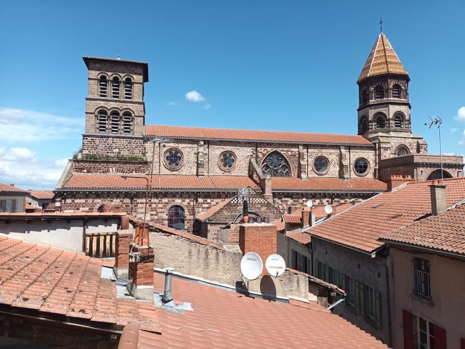Chez David - Vacances Sous Les Toits Бриуд Экстерьер фото